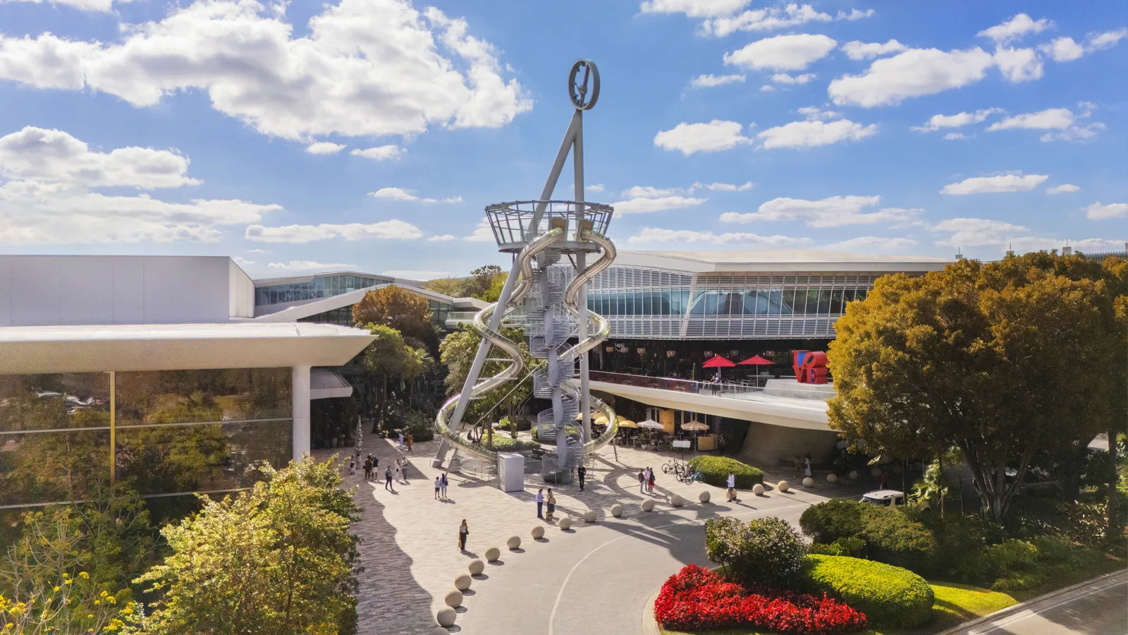 Aventura Slide Tower (Aventura Mall)