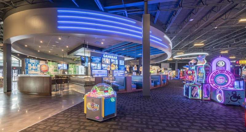 Dave & Buster's Dolphin Mall